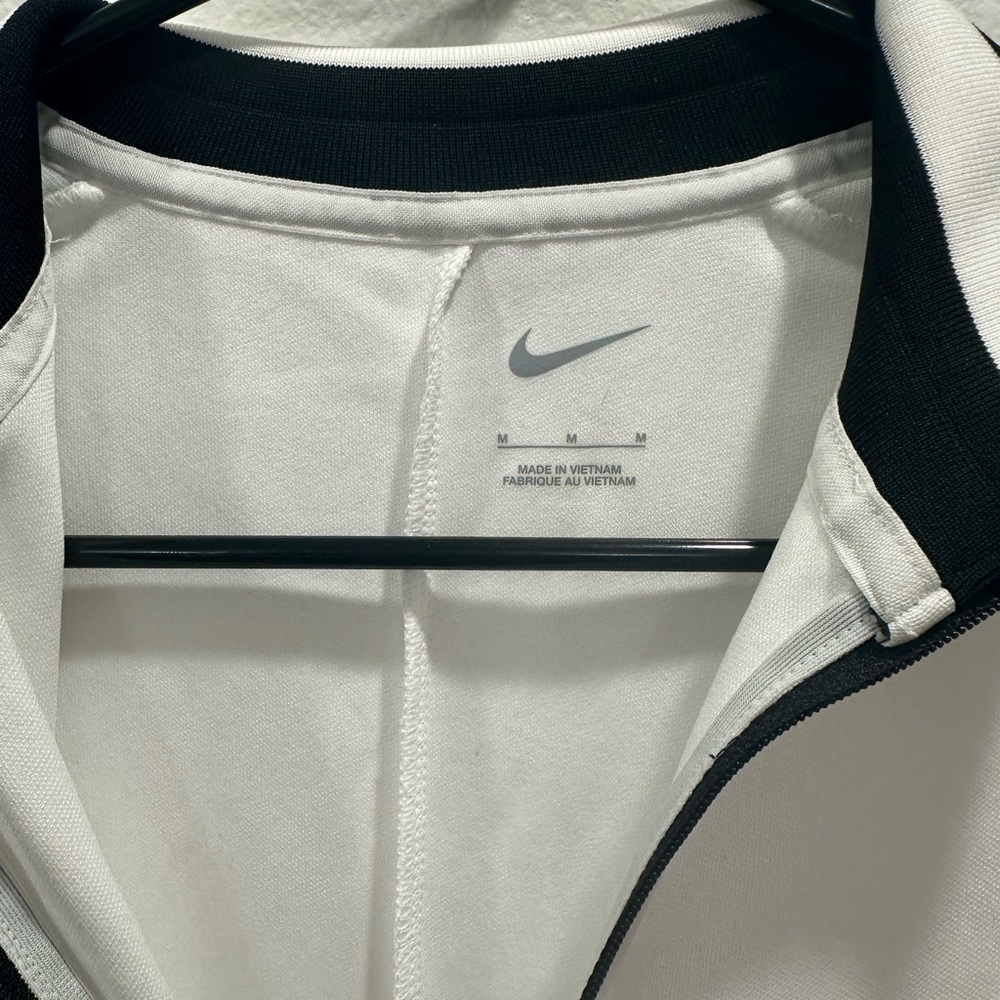 Nike Women's White Dri-FIT Long Sleeve Quarter Zip Shirt Pullover Avery Brewing - Picture 4 of 7